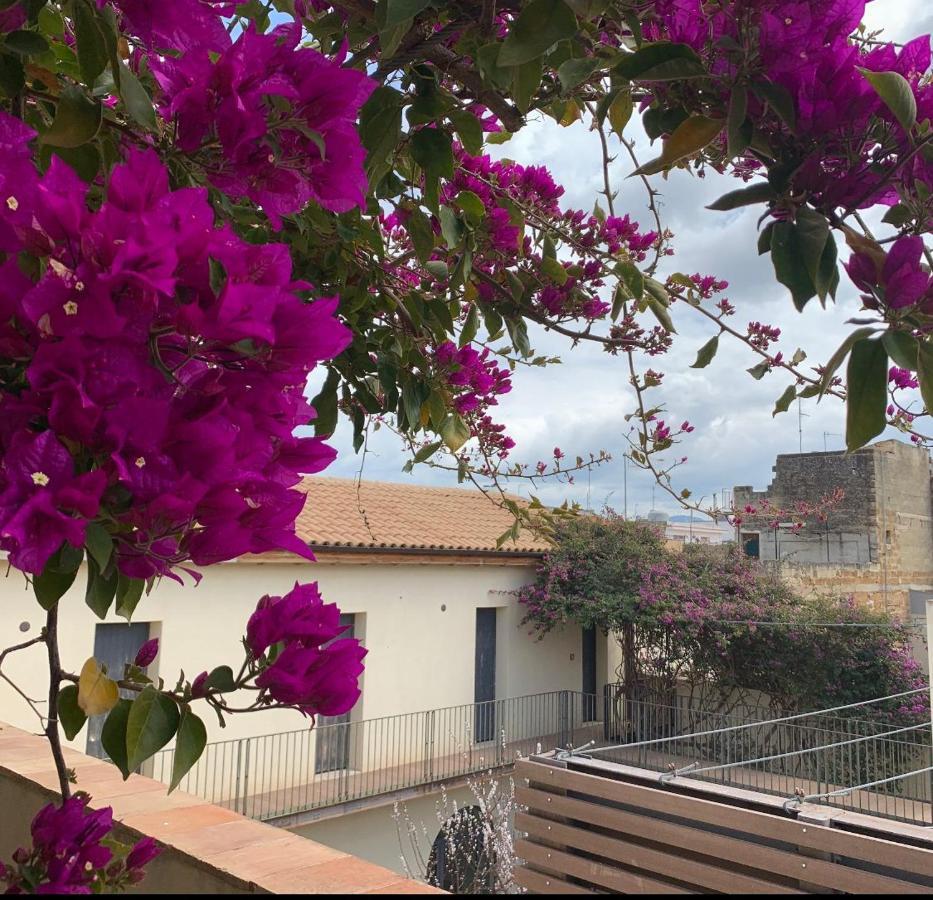 Maharia Bed & Wine Bed & Breakfast Menfi Exterior photo