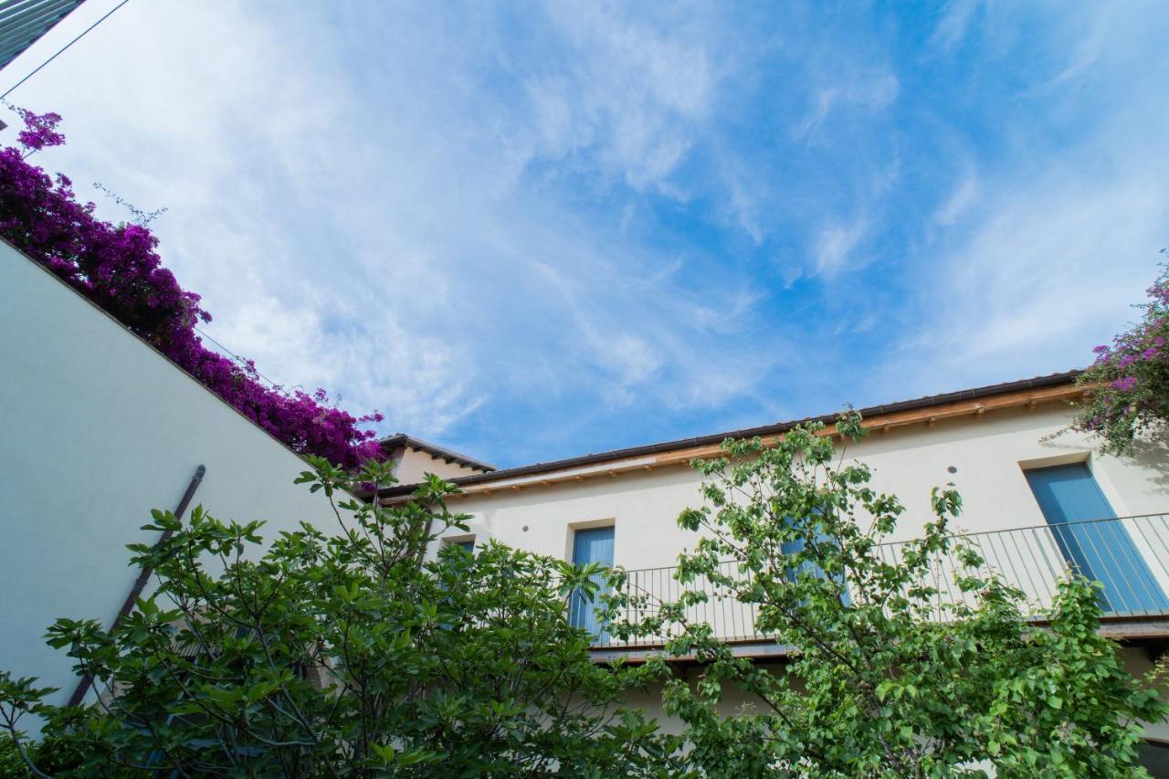 Maharia Bed & Wine Bed & Breakfast Menfi Exterior photo